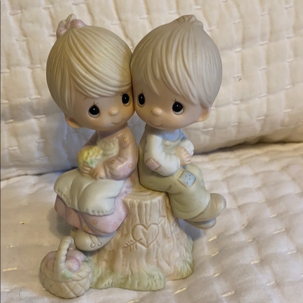 Jonathan Davis “Love One Another” figurine